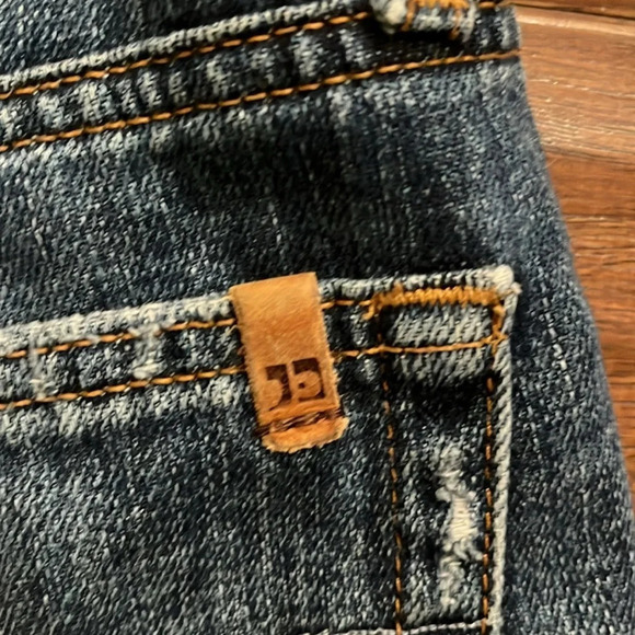 Joe’s Jeans Shorts - Picture 5 of 8